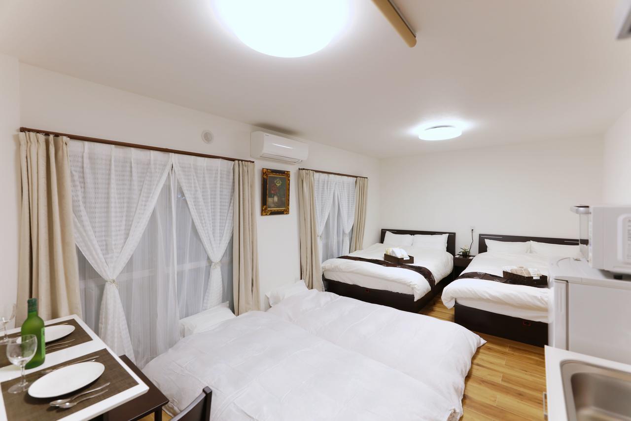 Casa Bianca Shinjuku Gasthof 2*